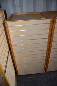 lot 860 image: 4-Sided Slat Wall Display with Interior Storage Shelves