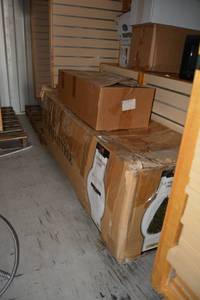 lot 867 image: 7.5 Ft. Pre-Lit Christmas Tree and Box of Christmas Lights