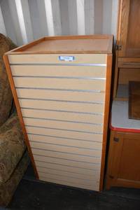 lot 882 image: 4-Sided Slat Wall Display with Interior Storage Shelves 51Tall
