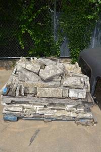 lot 888 image: Outdoor Wall Bricks