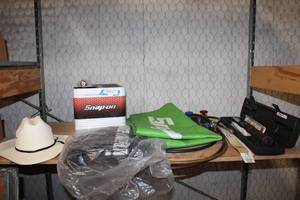 lot 654 image: Snap On Torque-Angle Wrench, Manifold Gauge set, Mats, Cooler, Cowboy Hat