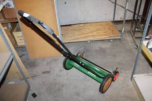 lot 659 image: Scotts Classic Hand Push Mower