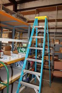 lot 716 image: Werner 8 Ladder Blue