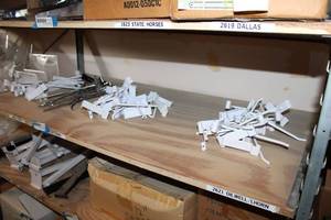 lot 701 image: Slat Wall Hooks Chrome and White