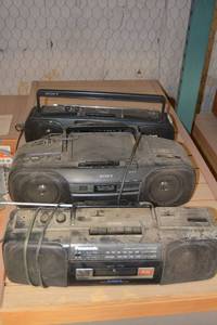 lot 973 image: 3 Portable Cassette Radio Players