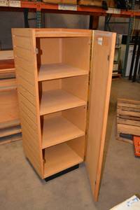 lot 970 image: 4-Sided Slat Wall Display Cabinet