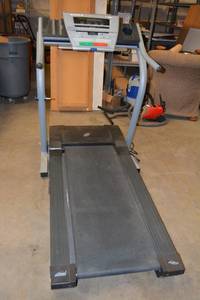 lot 947 image: NordicTrack Treadmill C1800s (Plastic Reading Shelf needs Replaced)