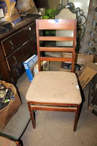 lot 50 image: Vintage wood folding chair