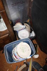 lot 76 image: Large quantity of vintage glass  trays, dishes and more