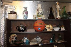 lot 85 image: Contents of Top 3 Shelves including 3 Stooges plate and more