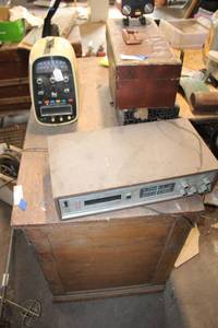lot 130 image: 8 Track Players and radios with 8 tracks