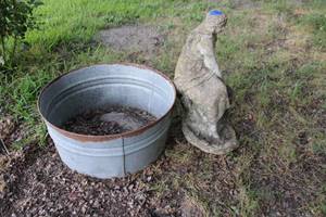 lot 300 image: Statue and Washtub