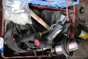 lot 214 image: Tools Craftsman Stapler, Hammer