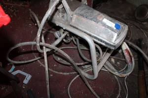 lot 222 image: Paint Sprayer