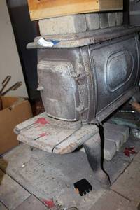 lot 271 image: Wood Burning Stove