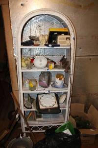 lot 92 image: White Wicker BookshelfDisplay Unit  28W x 13D x 71H   CONTENTS NOT INCLUDED