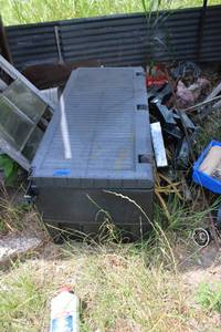 lot 290 image: Plastic tool box  43W x 19D x 18H  and contents