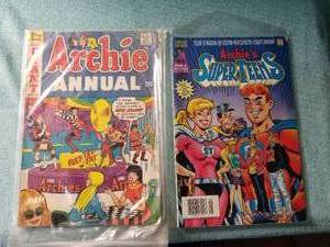 lot 11 image: Archie comics 20th issue giant series and Super Teens #1