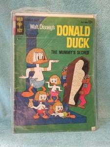 lot 29 image: Walt Disneys Donald Duck comic book - 12cent comic