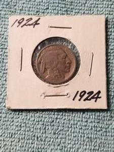 lot 57 image: 1924 Buffalo Nickel - carded