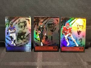 lot 138 image: Selection of 2021 Illusions football cards