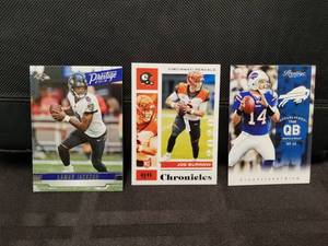 lot 206 image: Selection of 2021 Contenders, 2019 Prestige, and 2012 Prestige football cards