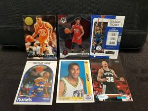 lot 236 image: Selection of 2021-22 Contenders, 2021-22 Mosaic, and mixed 84-06 basketball cards