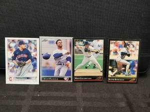 lot 265 image: Selection of 1992 Leaf, 2022 Topps baseball cards