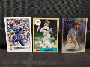 lot 292 image: Selection of 2022 Topps Hobby baseball cards