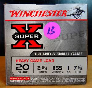 lot 13 image: Winchester, 20 Gauge 2 34 1 oz., Super-X Heavy Game Field Shotshells - NEW BOX