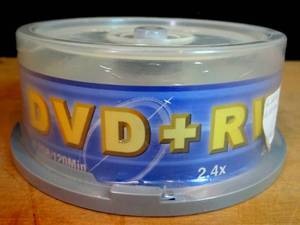 lot 17 image: DVD  RW RE-WRITE DISKS - 4.7 GB STORAGE - 25 PACK - NEWSEALED