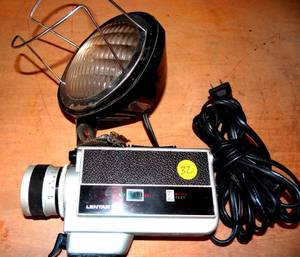 lot 32 image: VINTAGE SUPER 8 MOVIE CAMERA LENTAR 3PZ W F1.8 LENS ART DECO W WORKING LIGHT