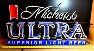 lot 108 image: MICHALOB ULTRA SUPERIOR LIGHT BEER NEON LIGHT - (2 BREAKS IN NEON - PIC 23) TRANSFORMER GOOD