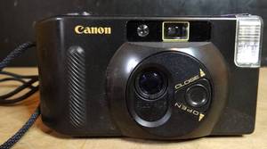 lot 122 image: Canon Snappy S Point & Shoot 35mm Film Camera f4.5 Lens Black