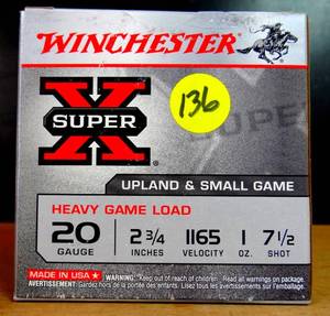 lot 136 image: Winchester, 20 Gauge 2 34 1 oz., Super-X Heavy Game Field Shotshells - NEW BOX