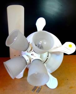 lot 201 image: SEA GULL CEILING FAN W4 LIGHT KIT - MULTI SPEEDREVERSABLE (COMPLETE)