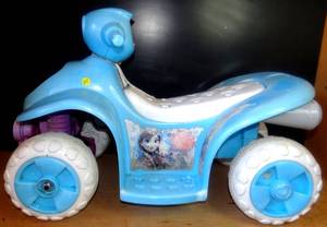 lot 215 image: Disneys Frozen Toddler Ride-On Toy By Kid Trax (18- 30 Months)