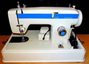 lot 239 image: BIG $ ITEM - JC PENNEY MODEL 6005 SEWING MACHINE - COMPLETEWORKING WSTORAGE CASE