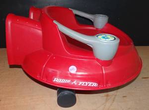 lot 242 image: Radio Flyer Spin N Saucer Spaceship Toddler Ride On Toy
