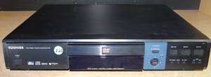 lot 323 image: Toshiba SD-4700 DVD AudioVideo Player - BLACK EDITION