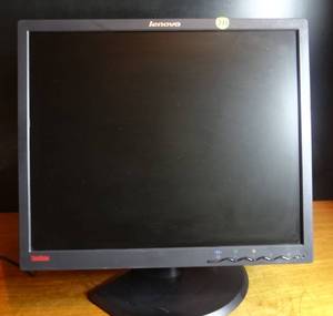 lot 331 image: LENOVA COMPUTER MONITOR