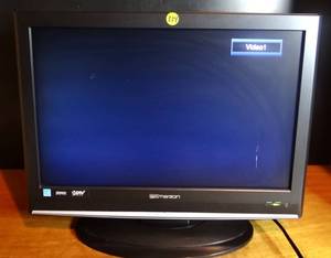 lot 334 image: EMERSON 19 HDTV 720p - WORKS