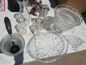 lot 42 image: 4 milk bottles, fan plate, candy dish, and fruit bowl