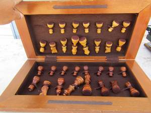 lot 49 image: Wooden chess set complete
