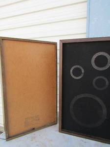 lot 74 image: 2 Montgomery Wards speakers with wires for hookup 8 0HMS, code 8195