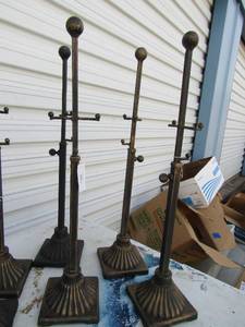 lot 82 image: Bronze towel racks x3 18 and 25