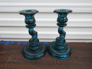 lot 92 image: 8 blue dragon candle holders