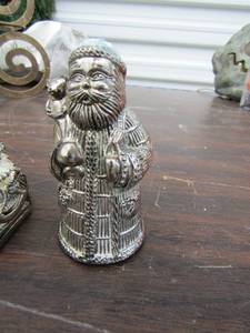 lot 118 image: International silver plated santa 3 tall and tree 3 tall