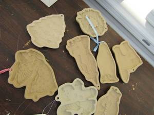 lot 162 image: Brown bag cookie mold art x 8