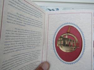 lot 168 image: Box of Colonial Williamsburg gold plated ornaments x10